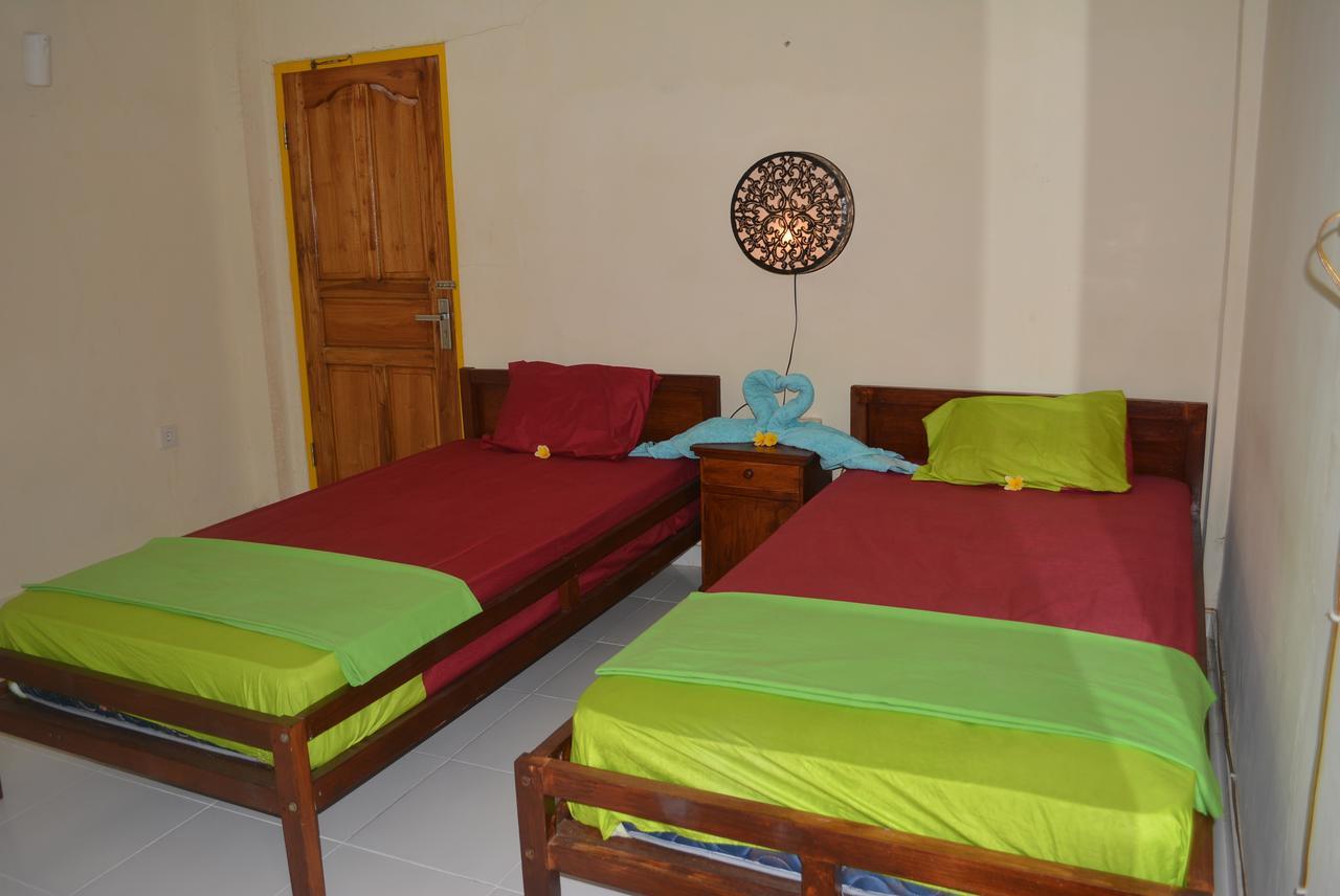 Repag Wayan Canggu Hostel Kuta  Ngoại thất bức ảnh