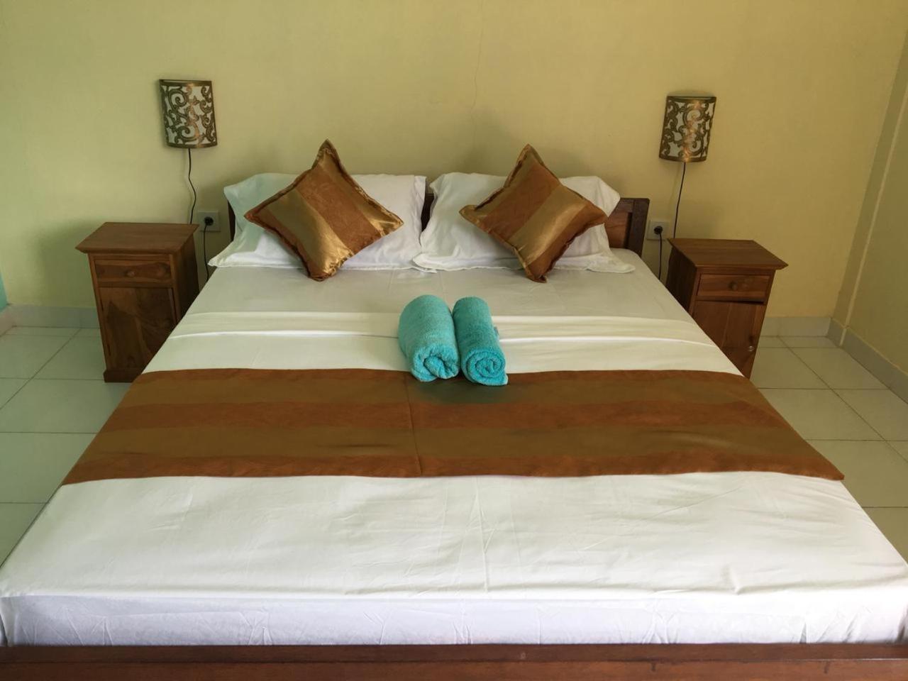 Repag Wayan Canggu Hostel Kuta  Ngoại thất bức ảnh